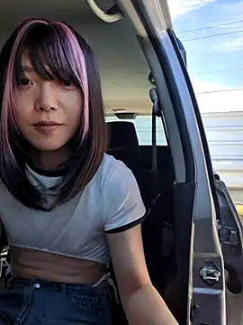 takusaki223 online show from 09/28/25, 03:34