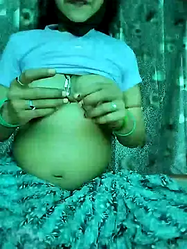 Snapshot of PRACHI-743 chatting on 04/01/26, 10:05 PRACHI-743 online show from 04/01/26, 10:05