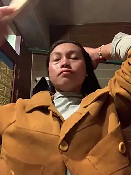 Halyy xx online show from 02/19/26, 01:12