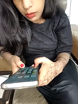 hotty ranjana online show from 10/12/25, 12:31