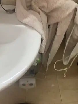 Snapshot of tusmuertos420 chatting on 09/20/25, 09:32 tusmuertos420 online show from 09/20/25, 09:32