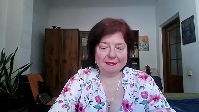 Snapshot of Violet_Pulse chatting on 05/03/26, 02:45 Violet Pulse online show from 05/03/26, 02:45