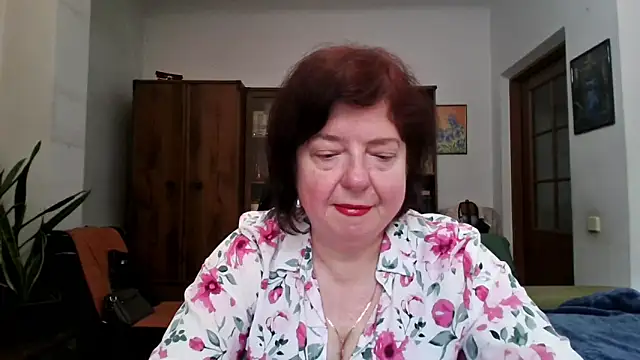 Snapshot of Violet_Pulse chatting on 05/11/26, 10:54 Violet Pulse online show from 05/11/26, 10:54