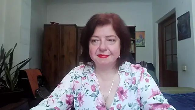 Snapshot of Violet_Pulse chatting on 05/18/26, 01:39 Violet Pulse online show from 05/18/26, 01:39