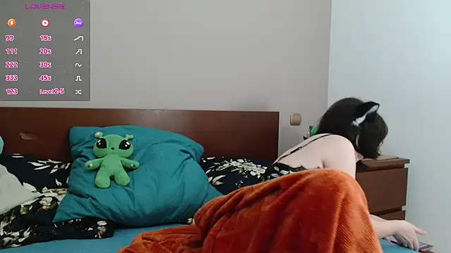 Snapshot of HardNerdVoid chatting on 10/27/25, 08:13 HardNerdVoid online show from 10/27/25, 08:13