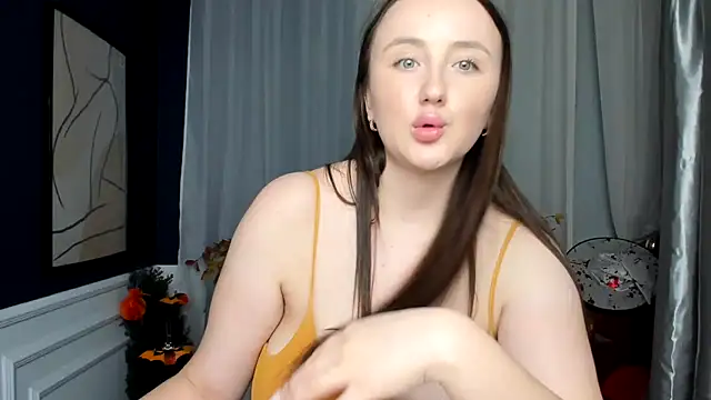 Snapshot of LilaWinks chatting on 10/29/25, 01:02 LilaWinks online show from 10/29/25, 01:02