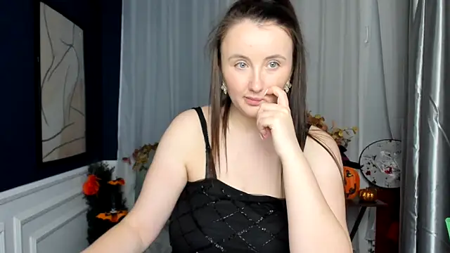 Snapshot of LilaWinks chatting on 10/30/25, 01:12 LilaWinks online show from 10/30/25, 01:12