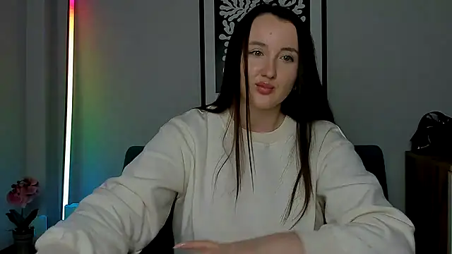 Snapshot of LilaWinks chatting on 12/20/25, 01:29 LilaWinks online show from 12/20/25, 01:29