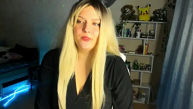 Snapshot of Alice_Casey_new chatting on 10/15/25, 06:41 Alice Casey new online show from 10/15/25, 06:41