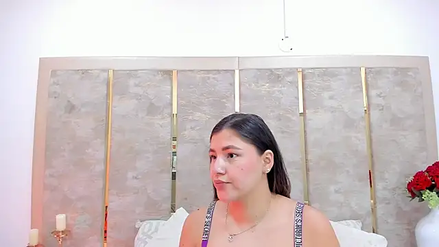 Snapshot of AnyaSosa_ chatting on 10/04/25, 12:58 AnyaSosa  online show from 10/04/25, 12:58