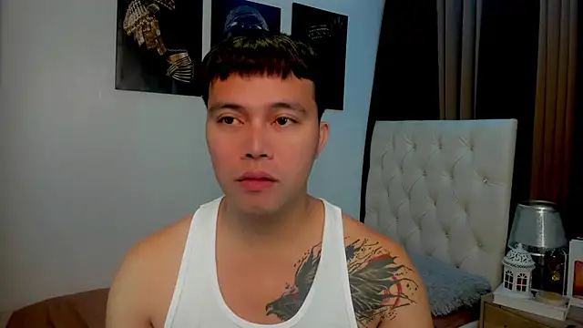 Snapshot of wildesthotasian chatting on 09/19/25, 05:46 wildesthotasian online show from 09/19/25, 05:46