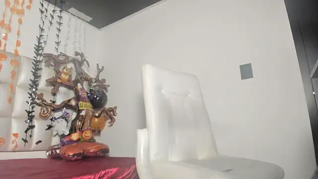 peyton  wat online show from 10/20/25, 11:54