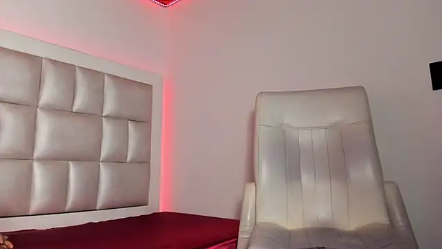 peyton  wat online show from 11/28/25, 11:57