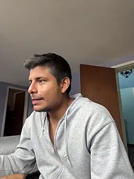 Snapshot of AnotherJuan_ chatting on 10/14/25, 01:34 AnotherJuan online show from 10/14/25, 01:34