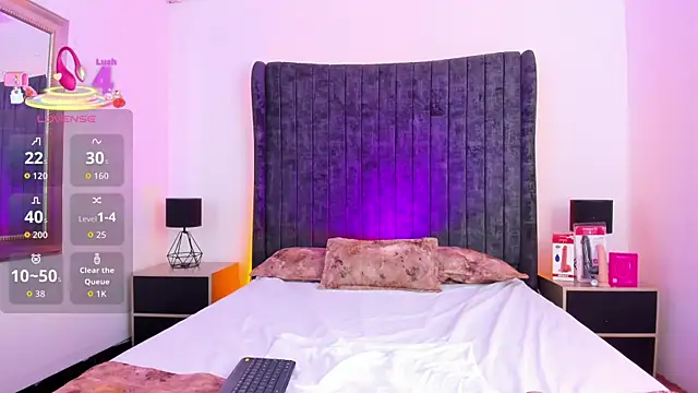 VanessaParis   online show from 11/21/25, 09:35