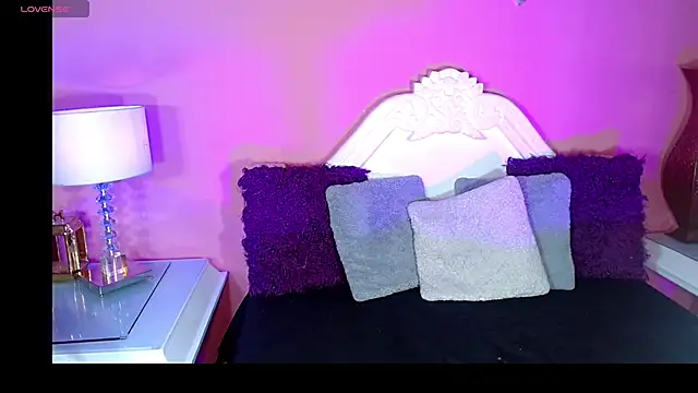  IsabellaRousse online show from 11/13/25, 07:24