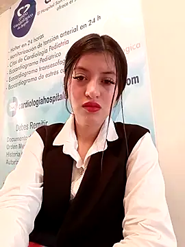 Snapshot of SALOME-28_ chatting on 12/18/25, 02:23 SALOME-28 online show from 12/18/25, 02:23