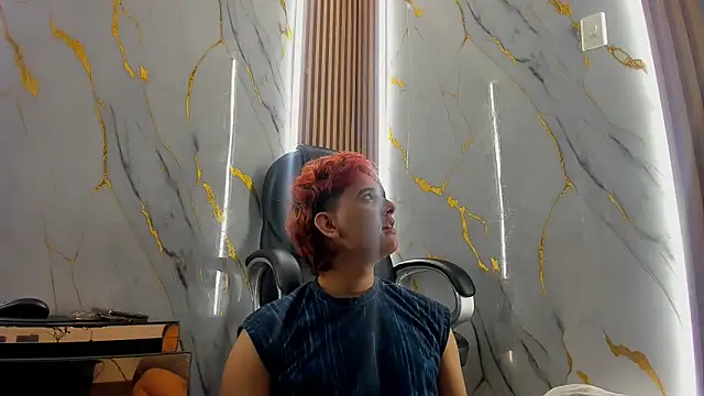 Snapshot of Marian_Cristal chatting on 02/21/26, 03:18 Marian Cristal online show from 02/21/26, 03:18