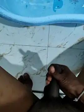 Snapshot of DICKLANKA chatting on 01/17/26, 05:49 DICKLANKA online show from 01/17/26, 05:49