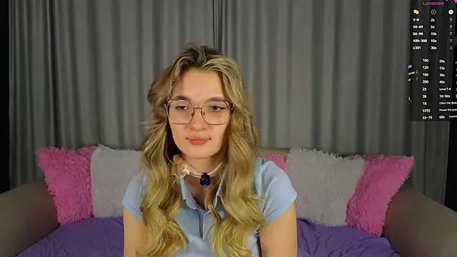 vivyboo111 online show from 11/21/25, 09:02