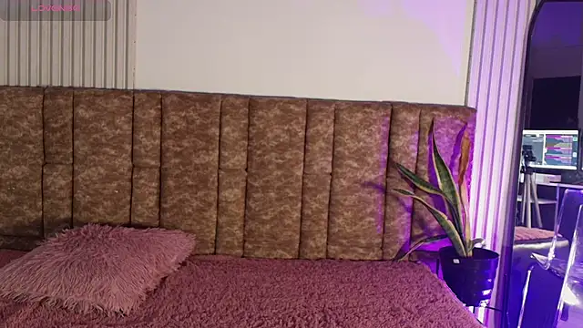 Missdionne curly online show from 03/21/26, 11:15