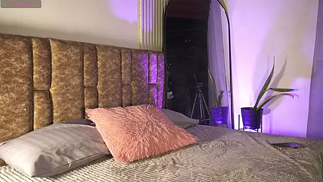 Missdionne curly online show from 04/23/26, 11:42