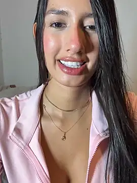 Julieta Duque online show from 03/11/26, 02:06