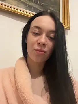 AlessiaVoss online show from 12/18/25, 06:36