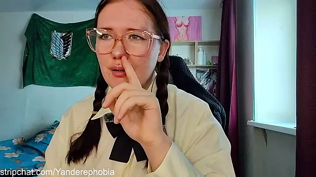 Snapshot of yanderephobia chatting on 11/27/25, 11:40 yanderephobia online show from 11/27/25, 11:40