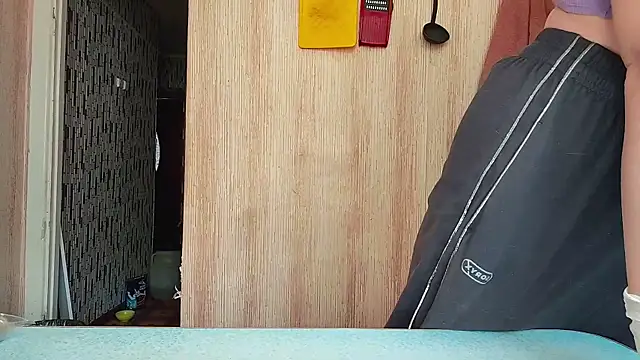 Snapshot of yanderephobia chatting on 11/29/25, 12:13 yanderephobia online show from 11/29/25, 12:13