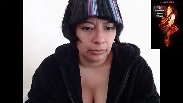 Acelinrose online show from 11/22/25, 01:32