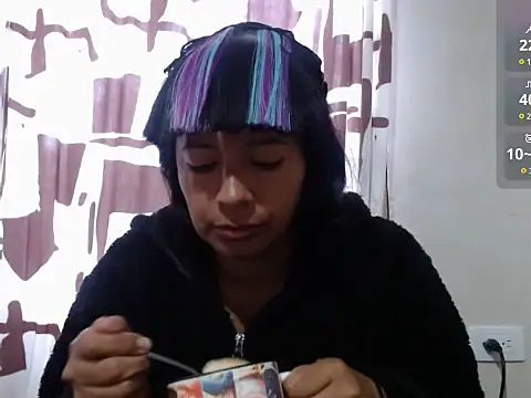Snapshot of Acelinrose chatting on 05/12/26, 11:51 Acelinrose online show from 05/12/26, 11:51