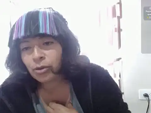 Snapshot of Acelinrose chatting on 05/22/26, 01:28 Acelinrose online show from 05/22/26, 01:28