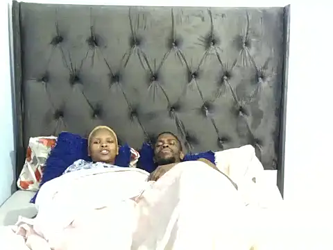 Snapshot of Dandelion_enigman chatting on 10/20/25, 06:25 Dandelion enigman online show from 10/20/25, 06:25