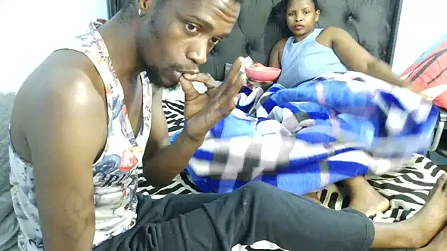 Snapshot of Dandelion_enigman chatting on 11/15/25, 11:18 Dandelion enigman online show from 11/15/25, 11:18