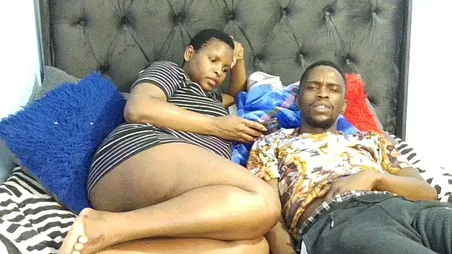 Snapshot of Dandelion_enigman chatting on 11/27/25, 03:47 Dandelion enigman online show from 11/27/25, 03:47