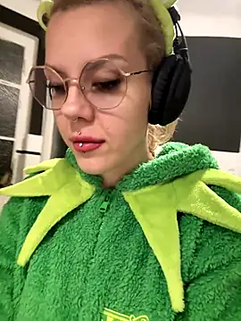 tacodeluxxxe online show from 11/19/25, 07:03