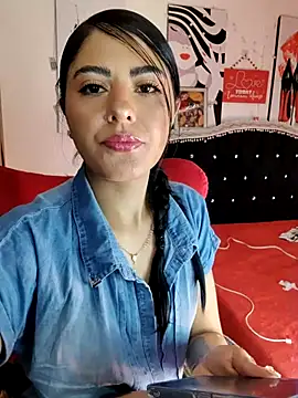 ValeNiitaLuv online show from 04/17/26, 09:12