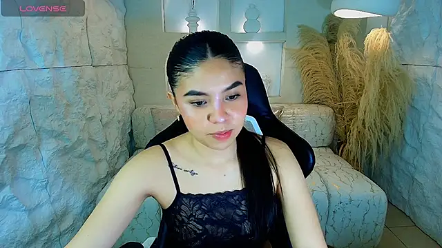 ambarina r online show from 11/21/25, 03:16