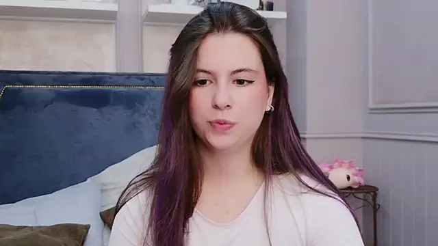 Snapshot of Akira_Halls chatting on 11/08/25, 08:40 Akira Halls online show from 11/08/25, 08:40