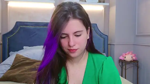 Snapshot of Akira_Halls chatting on 11/25/25, 05:51 Akira Halls online show from 11/25/25, 05:51