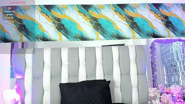 IsaDiiaz online show from 04/10/26, 06:51