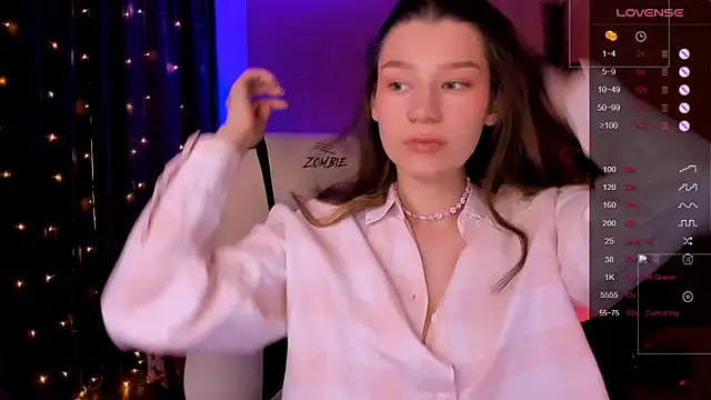 LinaBlossom  online show from 01/08/26, 09:00