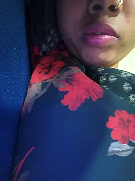 Couple romence1 online show from 03/03/26, 11:38