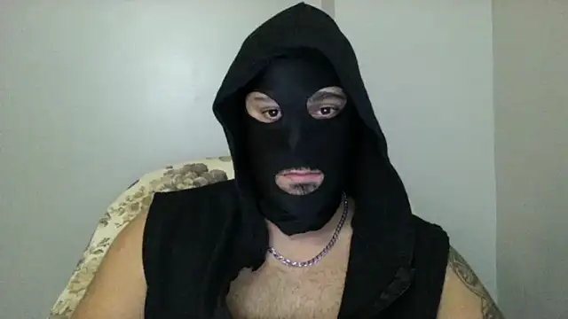 Snapshot of izlebeni_ chatting on 09/25/25, 07:17 izlebeni online show from 09/25/25, 07:17