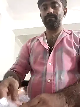 Snapshot of Shergillvicky69 chatting on 09/20/25, 10:38 Shergillvicky69 online show from 09/20/25, 10:38