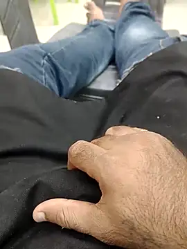 Snapshot of Shergillvicky69 chatting on 09/22/25, 05:26 Shergillvicky69 online show from 09/22/25, 05:26