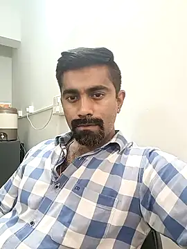 Snapshot of Shergillvicky69 chatting on 10/04/25, 01:42 Shergillvicky69 online show from 10/04/25, 01:42