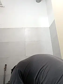 Snapshot of Shergillvicky69 chatting on 10/17/25, 10:18 Shergillvicky69 online show from 10/17/25, 10:18