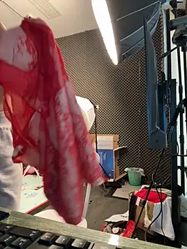 YY-27 online show from 12/02/25, 04:18